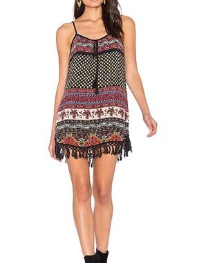 Band of Gypsies India Print Shift Dress bohemian fringe trim sz Med NWT ( M1)